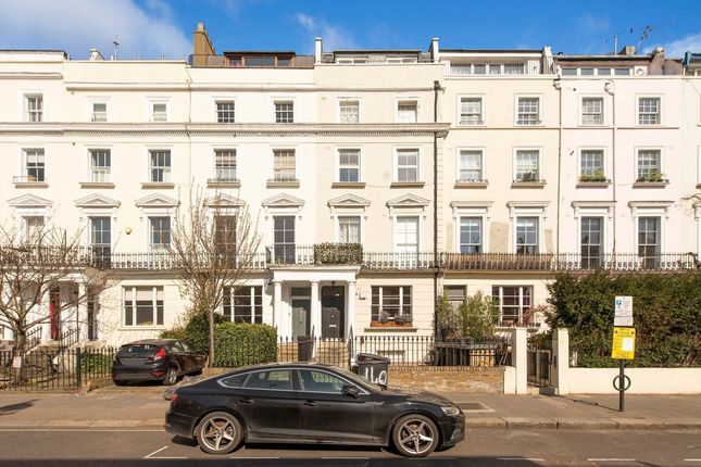 2 bed property, in Westbourne Grove, £1,050,000