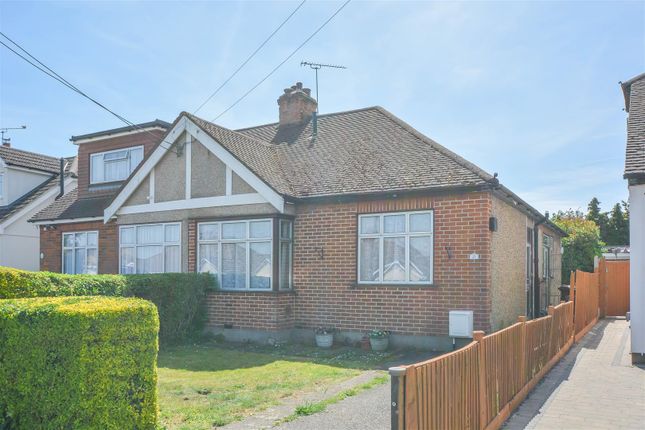 2 bed property, in Orchard Lane, £450,000