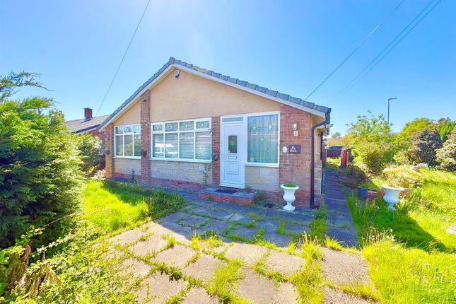 3 bed property, in Rowan Avenue, £245,000