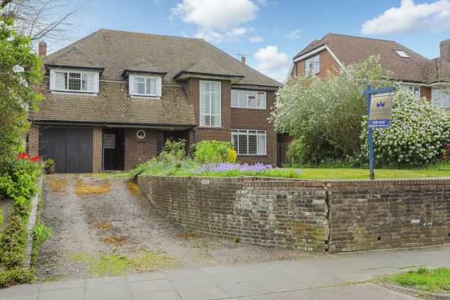 5 bed property, in Old Dover Road, £900,000