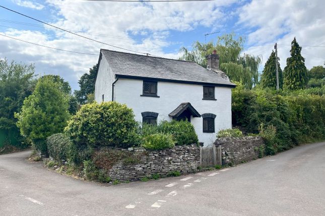 3 bed property, in Llangattock Lingoed, £250,000