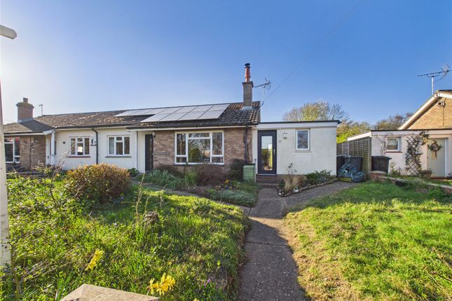 2 bed property, in Church Lane, £250,000