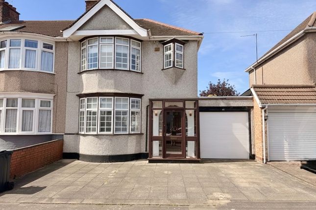 3 bed property, in Roxy Avenue, £579,500