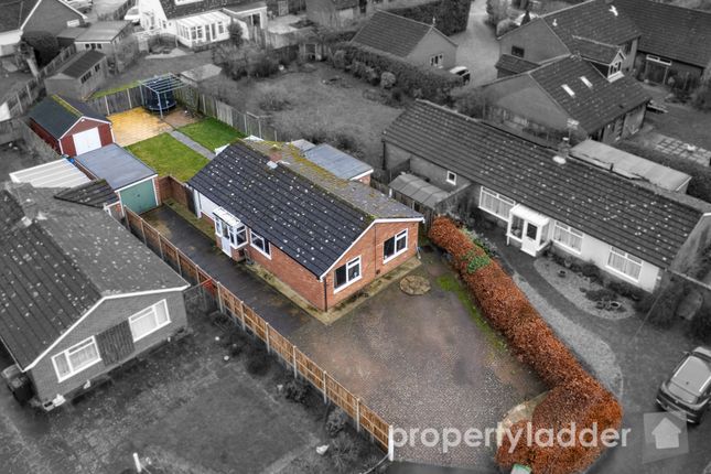 3 bed property, in Sir Williams Close, £300,000