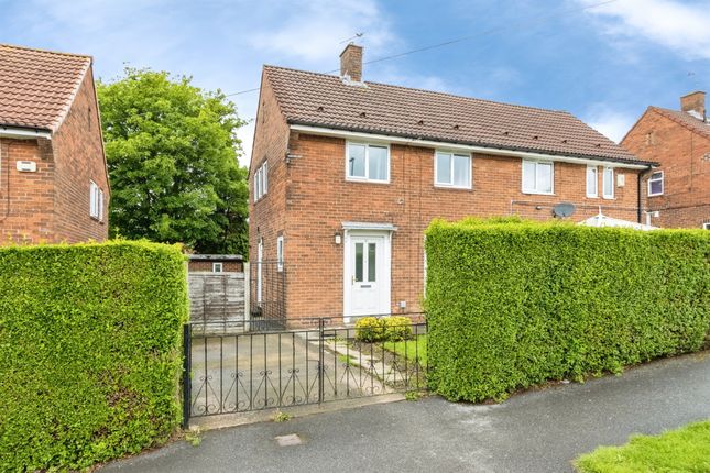 2 bed property, in Eastwood Lane, £190,000