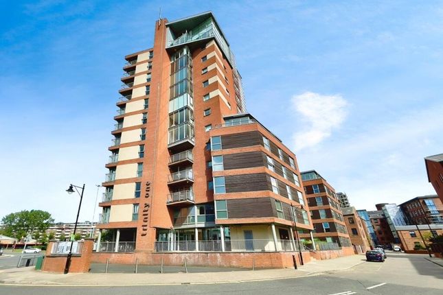 2 bed property, in Trinity One, £80,000