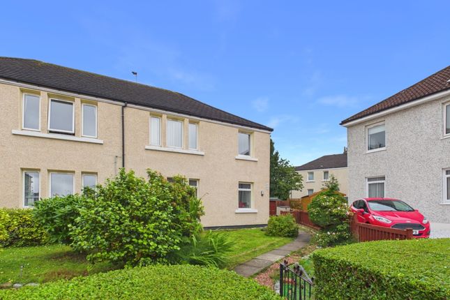 1 bed property, in Lochfield Road, £70,000