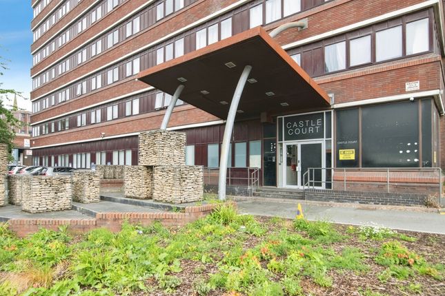 1 bed property, in The Minories, £60,000