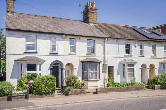 3 bed property, in Grove Road, £300,000