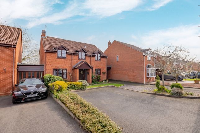 4 bed property, in Celandine Close, £425,000
