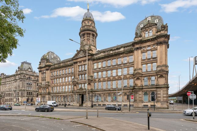 2 bed property, in Morrison Street, £190,000
