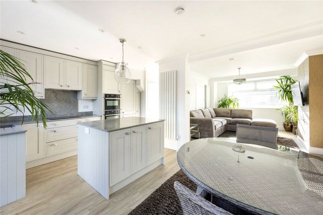 3 bed property, in Kingsfield, £500,000