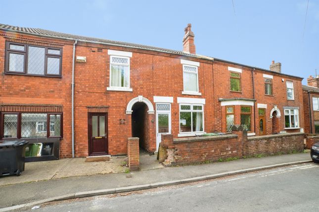 3 bed property, in South Street, £90,000