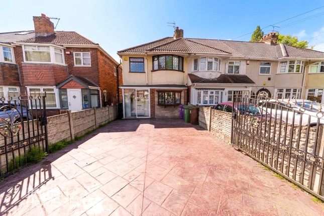 3 bed property, in Lichfield Road, £210,000