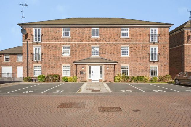 1 bed property, in Rosso Close, £95,000