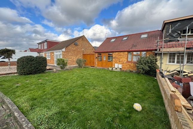 3 bed property, in Hayes UB4, £535,000
