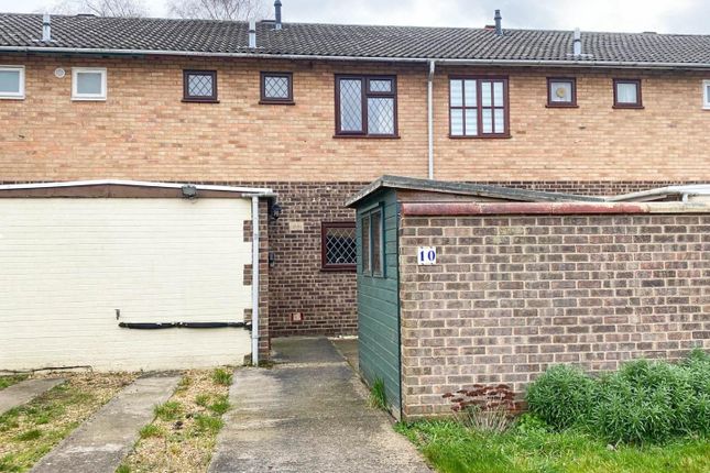 3 bed property, in Grain Close, £325,000