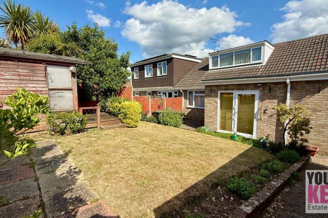 3 bed property, in Hudson Close, £320,000