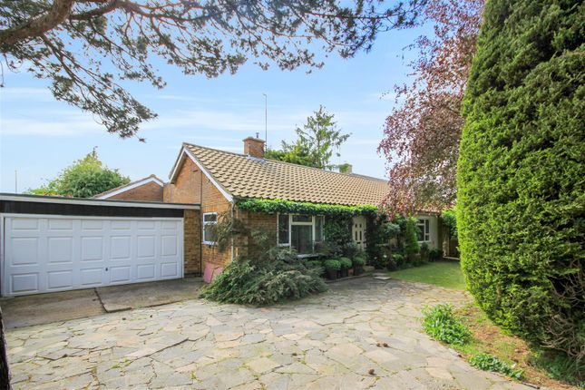 3 bed property, in NN10, £375,000
