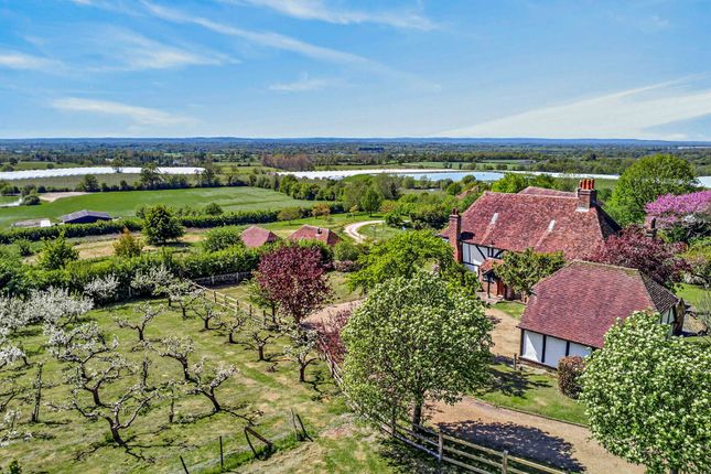 5 bed property, in Rectory Lane, £2,250,000