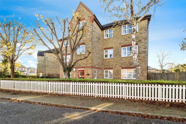 2 bed property, in Laburnum Grove, £230,000