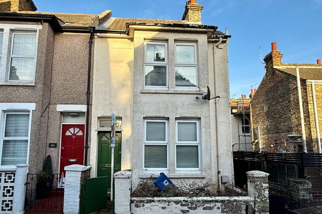 2 bed property, in 12 Speke Road, £160,000