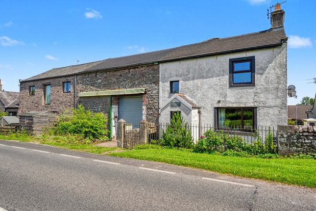 4 bed property, in Moresby Parks Road, £270,000
