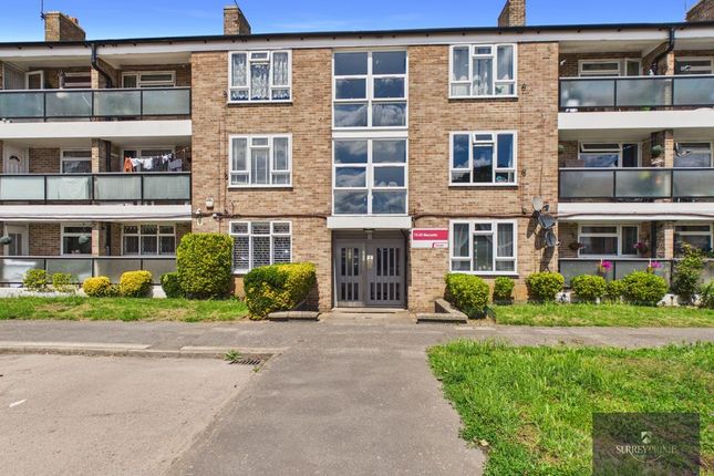 1 bed property, in One Bedroom Ground Floor Maisonette Maryside, £245,000