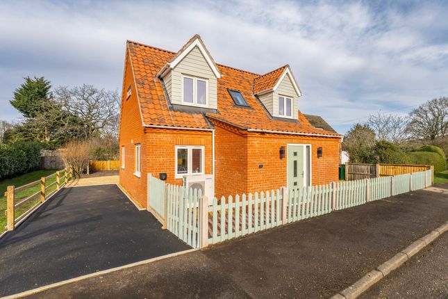 3 bed property, in Richmond Place, £350,000