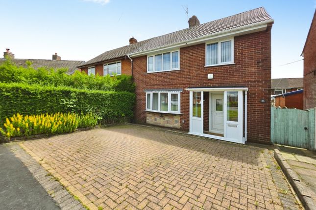 3 bed property, in Queens Drive, £120,000