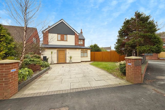 3 bed property, in Woodlands Road, £530,000