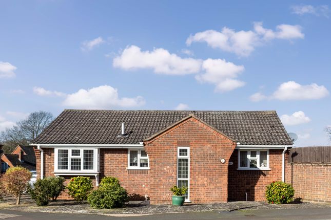 2 bed property, in Arthurton Road, £270,000