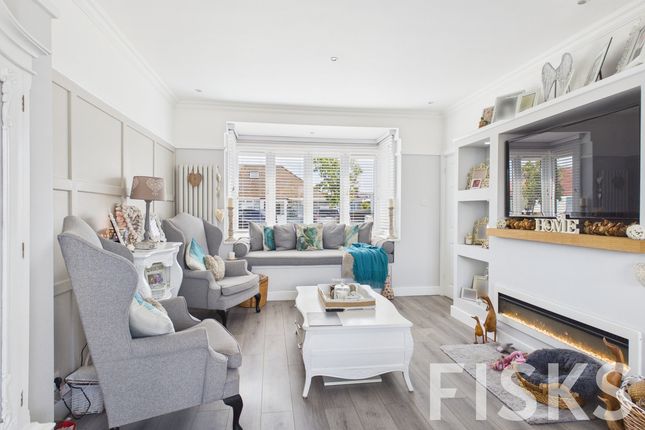 4 bed property, in Meynell Avenue, £450,000