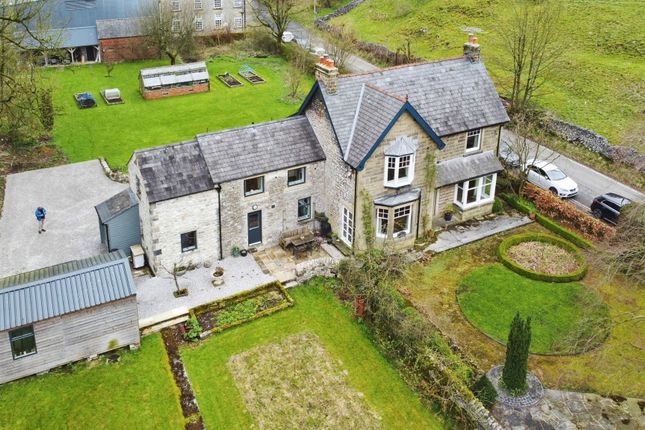6 bed property, in Manchester Road, £875,000