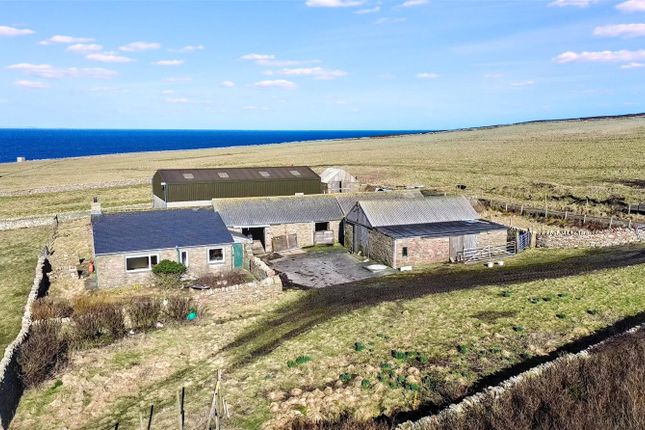 2 bed property, in South Linkataing, £180,000
