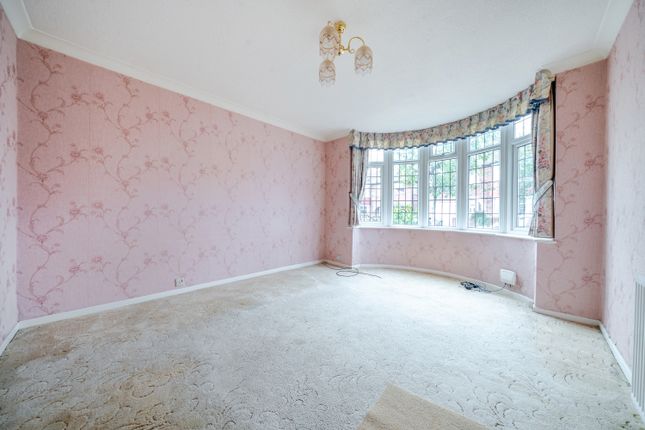 3 bed property, in Derrymore Road, £235,000