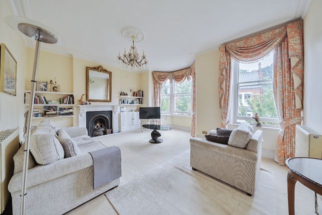 3 bed property, in 3A Brunswick Road, £690,000