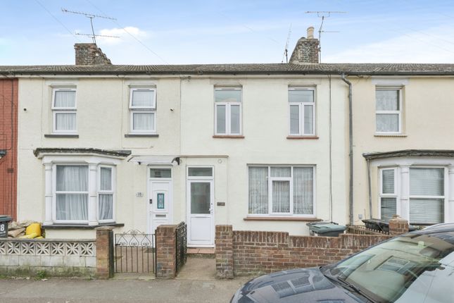 3 bed property, in Waterton Avenue, £325,000
