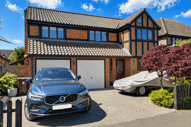 5 bed property, in Oakwood Avenue West Mersea CO5, £650,000