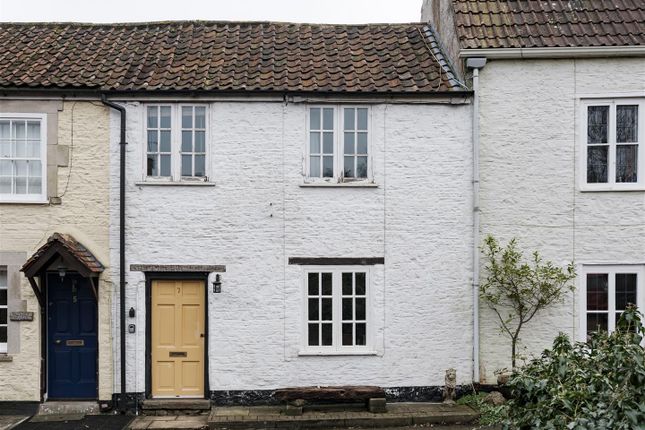 2 bed property, in Horn Street, £250,000