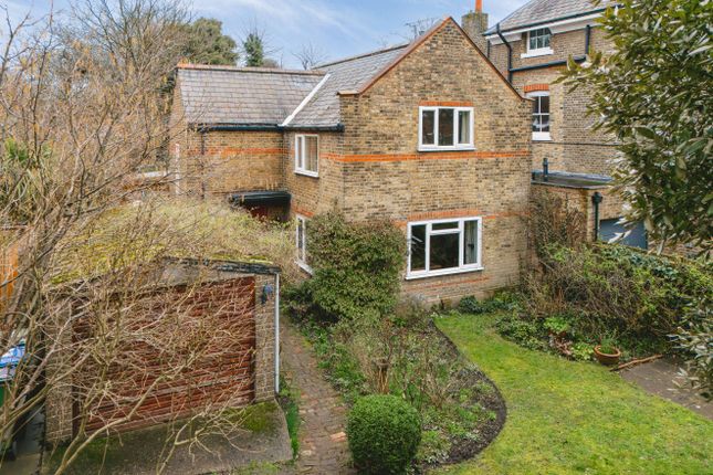 3 bed property, in Kidbrooke Grove, £1,000,000