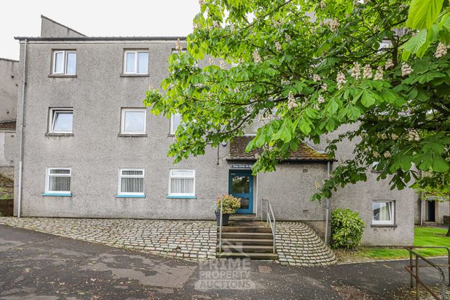 1 bed property, in 74 Tiree Drive, £55,000