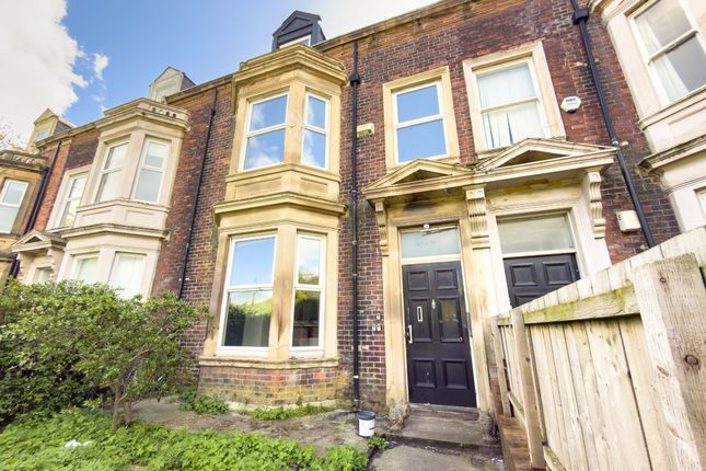 1 bed property, in Flat 1 2 Park Road, £22,500