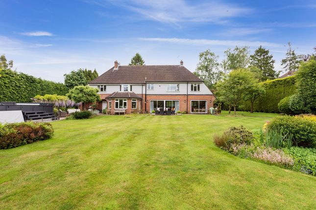 5 bed property, in Satwell Close, £2,150,000