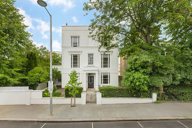 10 bed property, in Pembridge Villas, £9,950,000