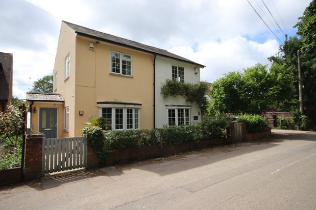 2 bed property, in Ockwells Road, £495,000