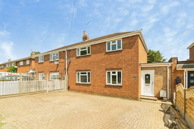 3 bed property, in Wilga Road, £500,000