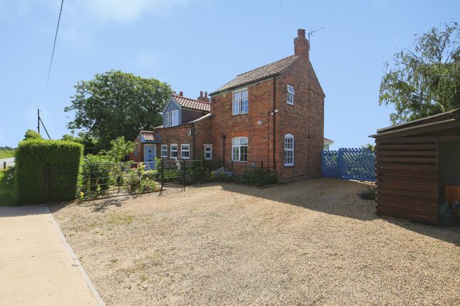 3 bed property, in Birds Drove, £525,000