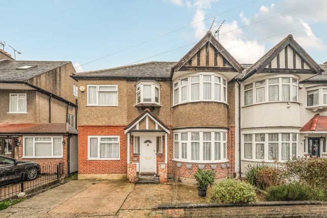 5 bed property, in Torcross Road, £739,900