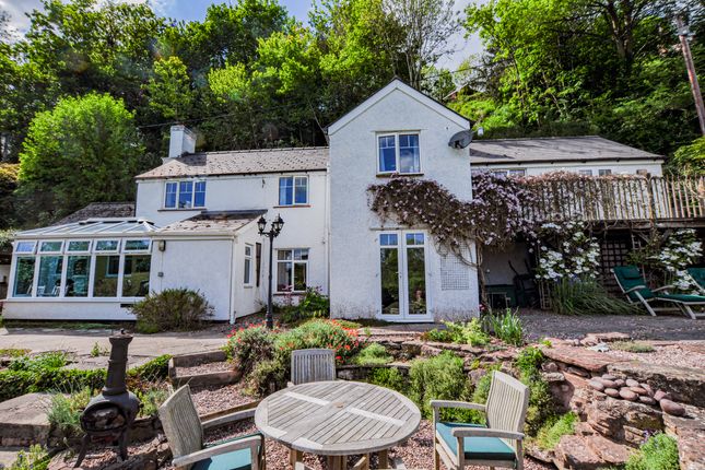 3 bed property, in Hoarwithy, £550,000